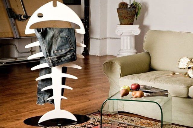 Teen Boy Valet Stand
